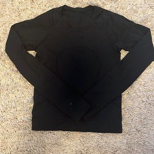 Black Lululemon long sleeve swiftly tech *race length*